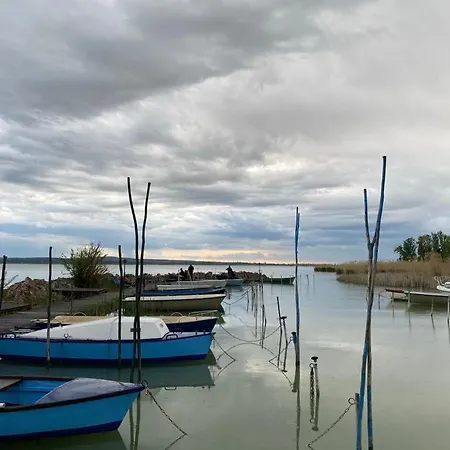 Holiday home Szofi